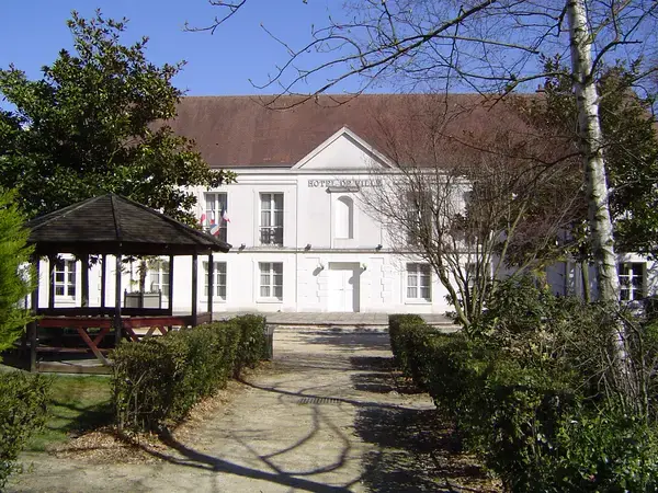  conformes et adaptées aux véhicules électriques. Installateur borne de recharge Lognes